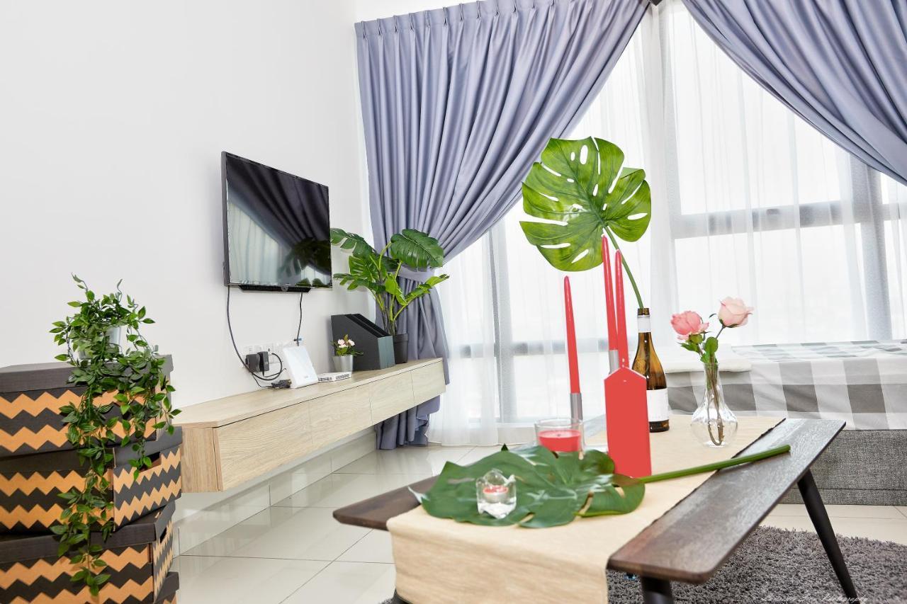 Homybed Southkey Mosaic Homestay Джохор-Бару Экстерьер фото
