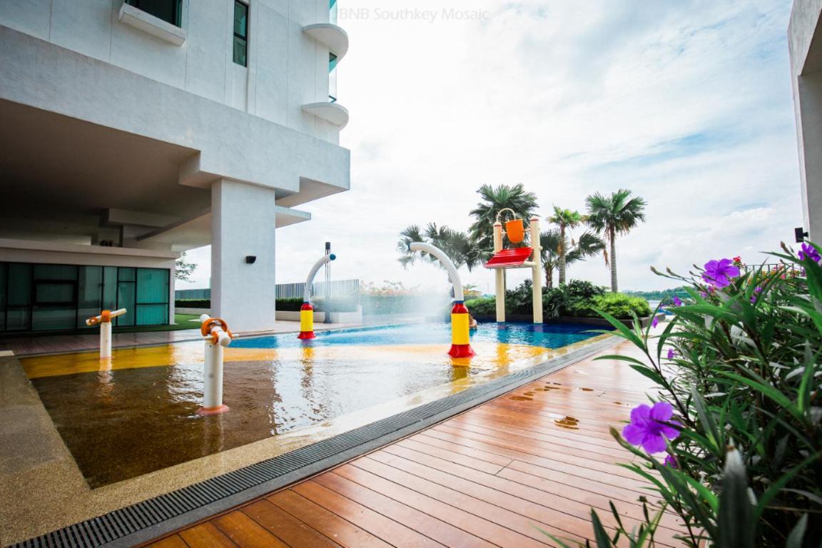 Homybed Southkey Mosaic Homestay Джохор-Бару Экстерьер фото